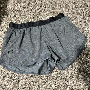 Under Armour shorts women’s size large